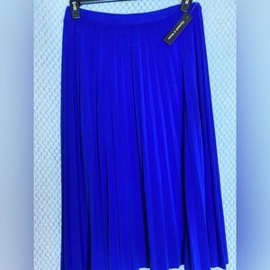 Royal blue pleated skirt